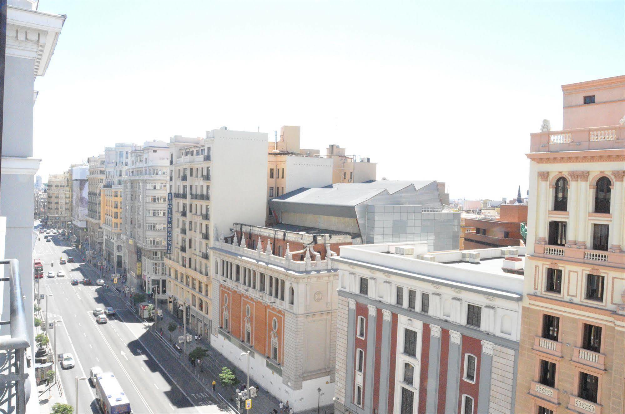 Hostal Miami Madrid Eksteriør billede